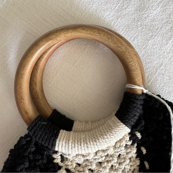 LAUDE THE LABEL
Gabby Mini Macrame Bag - Picture 7 of 10